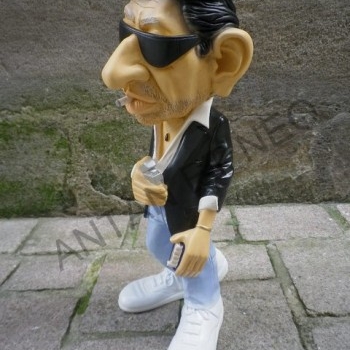 0000  En stock immediat Figurine Gainsbourg Gainsbarre noir