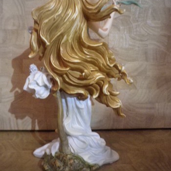 Figurine Mucha printemps Art nouveau
