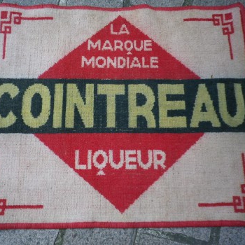 Ancien Tapis de Bar Cointreau Liqueur La Marque Mondiale Apéritif Comptoir Estaminet Bistrot Tapis de Jeux