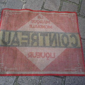 Ancien Tapis de Bar Cointreau Liqueur La Marque Mondiale Apéritif Comptoir Estaminet Bistrot Tapis de Jeux