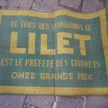 Ancien Tapis de Bar Lilet Quinquinas Apéritif Comptoir Estaminet Bistrot Tapis de Jeux