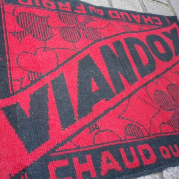 Ancien Tapis de Bar Viandox Rouge Noir Apéritif Comptoir Estaminet Bistrot Tapis de Jeux
