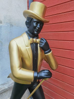 00000 - Grande statue JOHNNIE WALKER WHISKY dorée